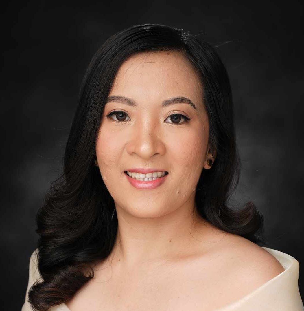 Portrait of Ms. Madelle Santos